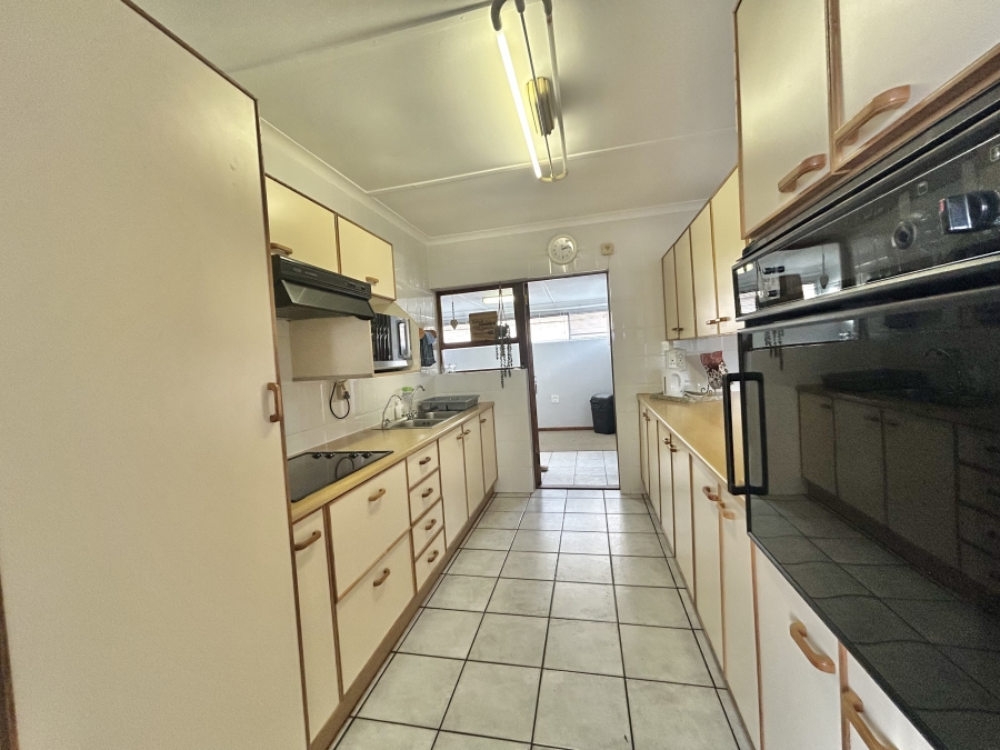 3 Bedroom Property for Sale in Wavecrest Eastern Cape